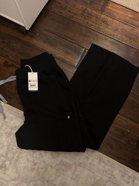 Figs Black High-Waisted Scrub Pants